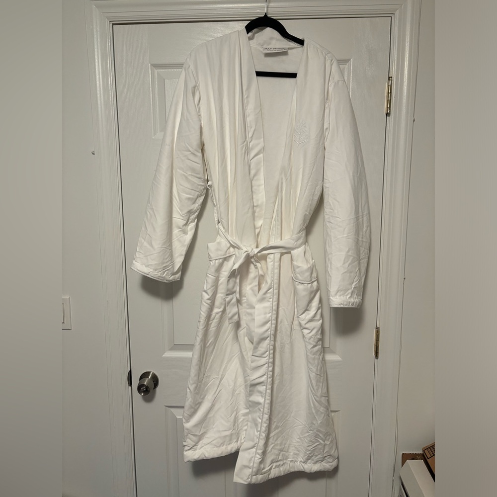 Four Seasons Spa Robe - Picture 6 of 10